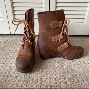 Sorel wedge boots
